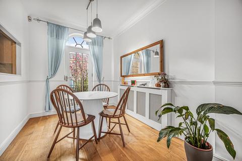 undefined, Sovereign Crescent, London, SE16