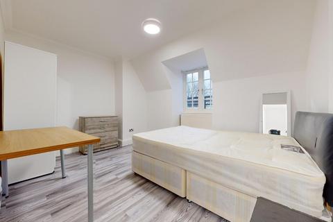 3 bedroom flat to rent, Euston, London NW1