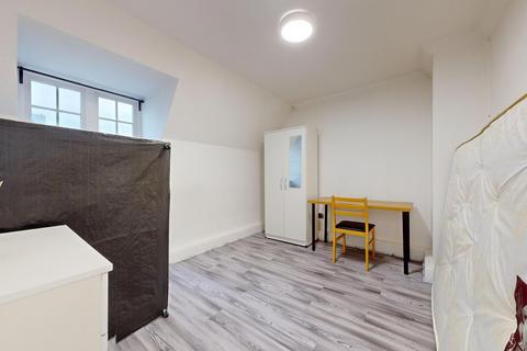 3 bedroom flat to rent, Euston, London NW1