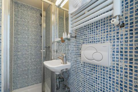 undefined, London NW1