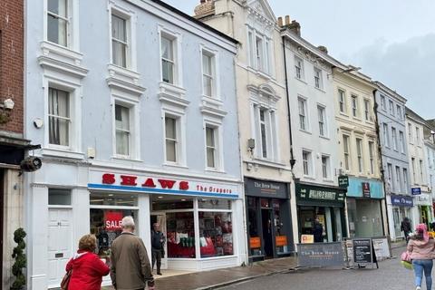 Convenience store to rent, 94 High St Barnstaple EX31 1HR