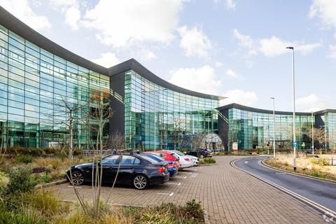 Office to rent, Basingstoke Rd Reading RG2 6DA