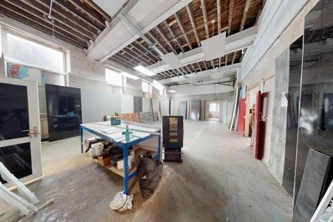 Industrial unit to rent, 25 Laisterdyke Bradford BD4 8AR
