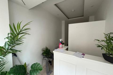 Retail property (high street) to rent, 131 Gilmore Pl Edinburgh EH3 9PP