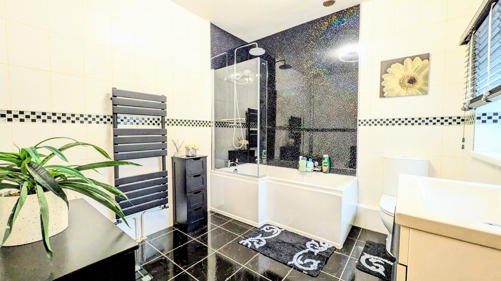 Pxl 20251107 130008744.mp~2