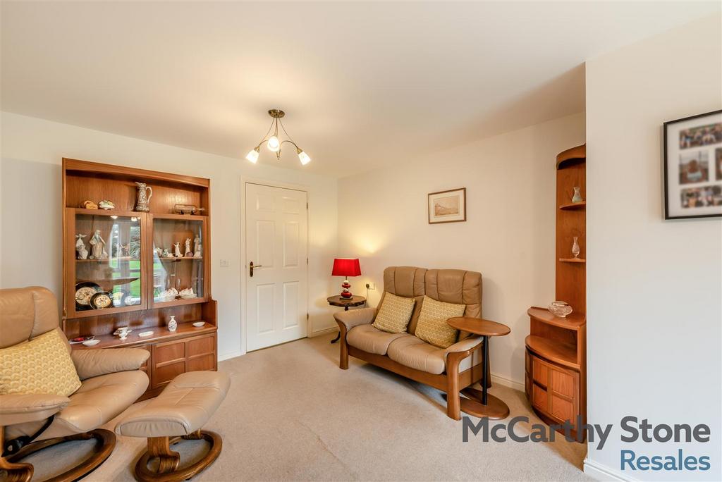 8668895-interior11.jpg