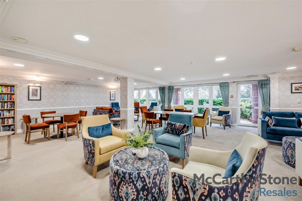 8668895-interior18.jpg