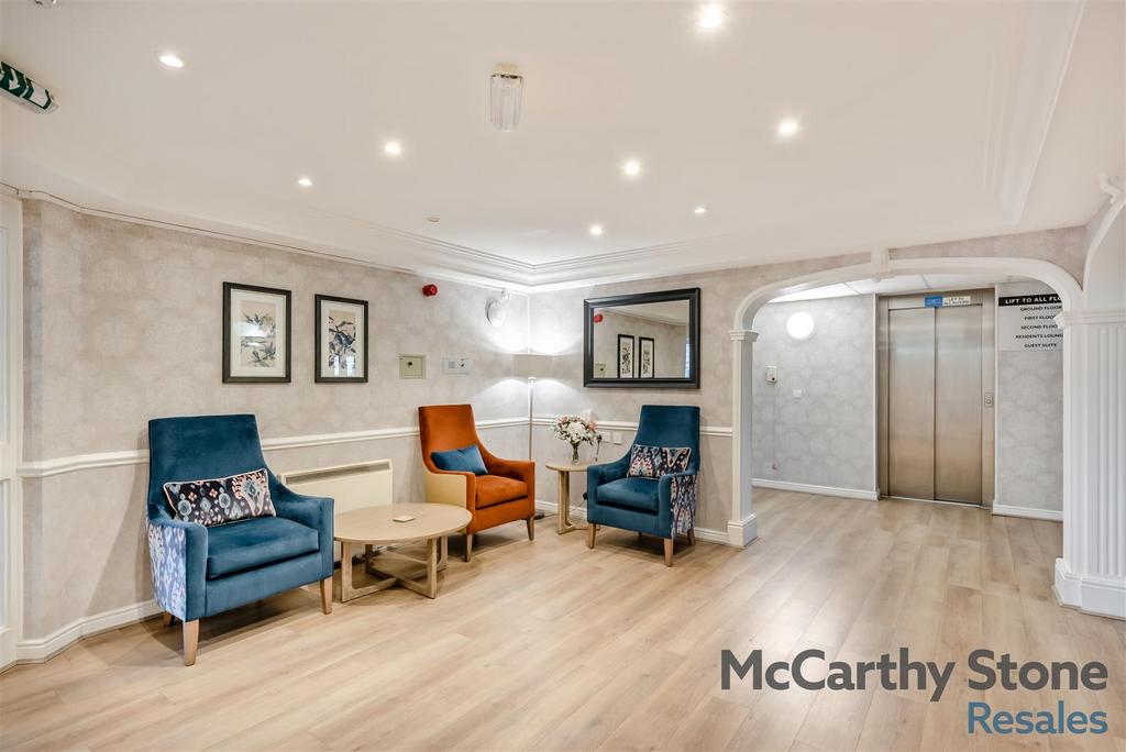 8668895-interior17.jpg