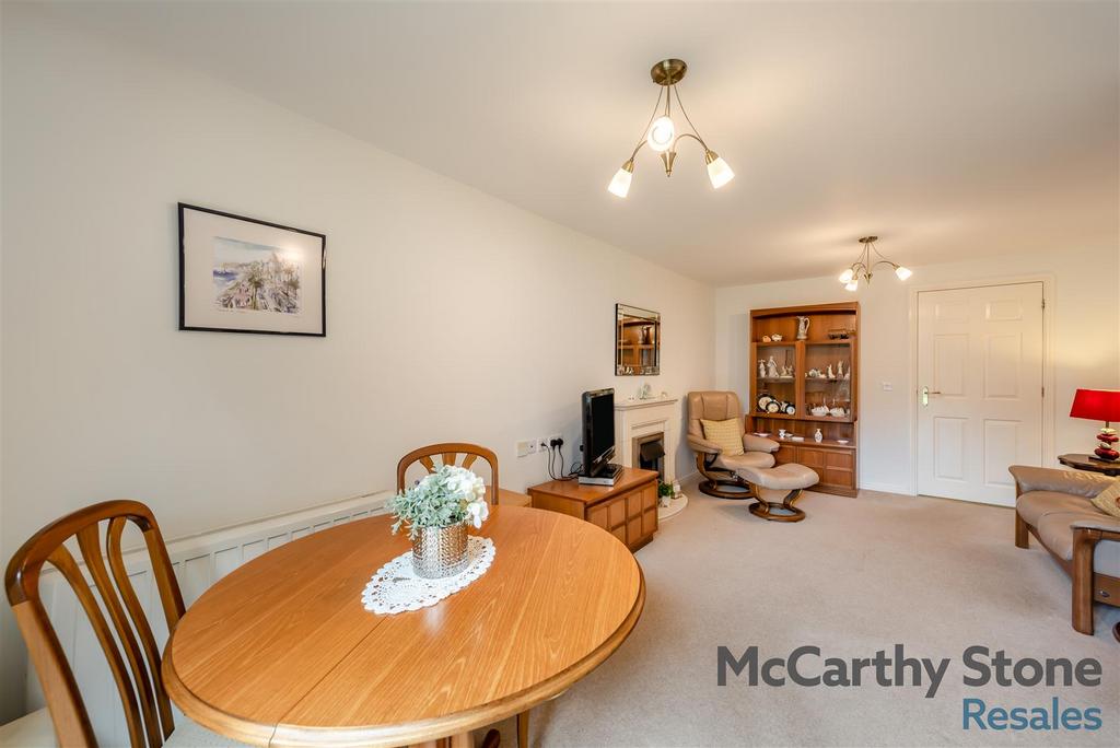 8668895-interior12.jpg