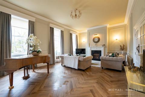 4 bedroom end of terrace house for sale, Front Street, Whitburn, Sunderland