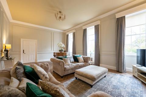 4 bedroom end of terrace house for sale, Front Street, Whitburn, Sunderland