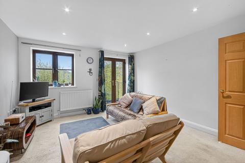 2 bedroom flat for sale, St. Marys Road, Market Harborough LE16