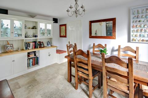 undefined, Barton Crescent, East Grinstead, RH19