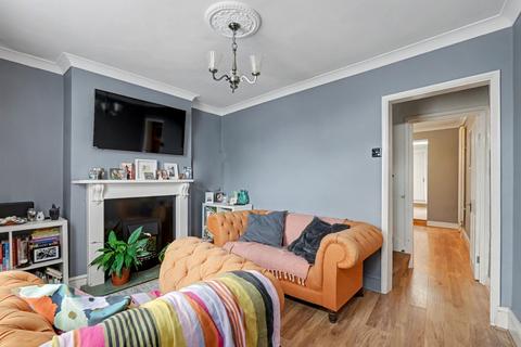 3 bedroom end of terrace house for sale, Ivy Street, Rainham,