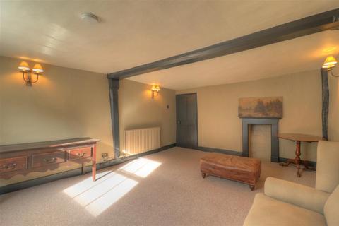 1 bedroom apartment to rent, North Street, Winchcombe