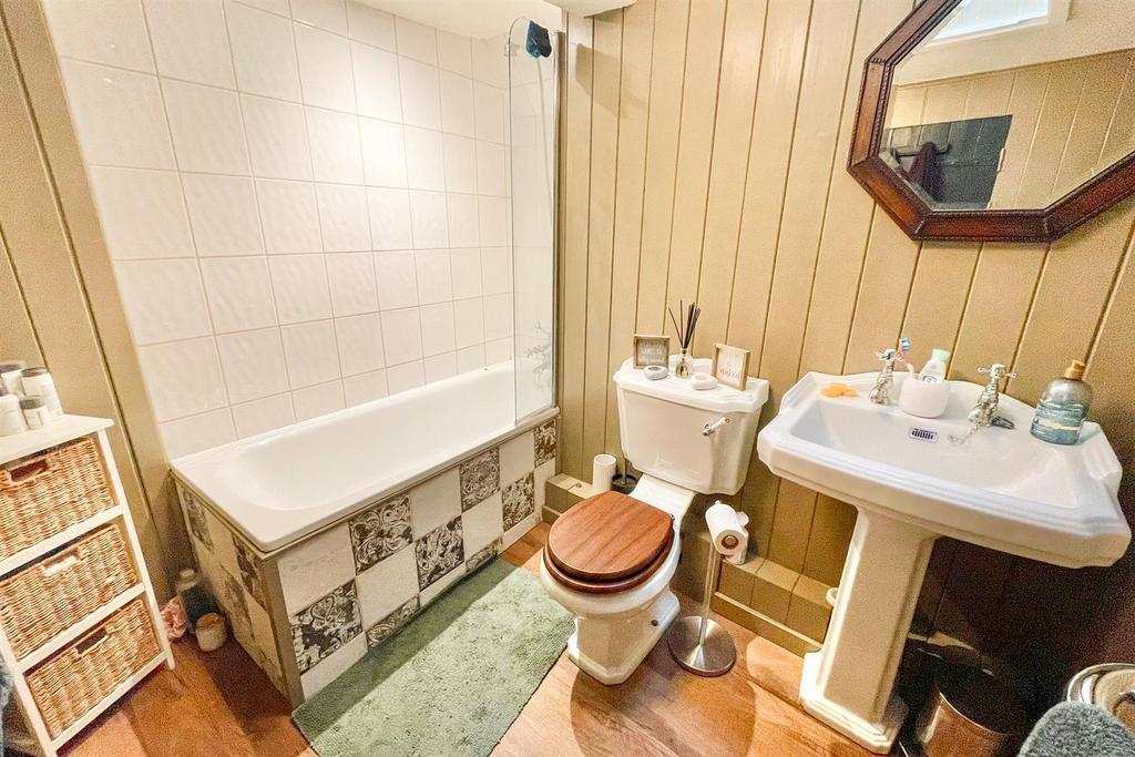 Bathrooom