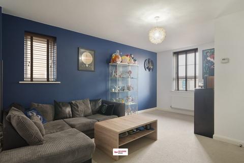 3 bedroom semi-detached house for sale, Town End Drive, Belle Vue, DN4