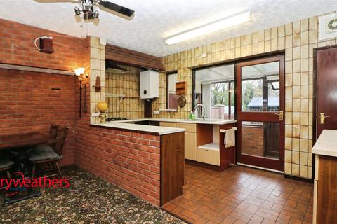 2 bedroom terraced house for sale, Doncaster Road, Harlington, Doncaster