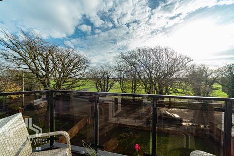 undefined, Apartment 6, 3 Links Gate