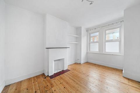 2 bedroom flat for sale, Fletcher Road, London W4