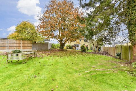 4 bedroom detached house for sale, The Orpines, Wateringbury, Maidstone, Kent