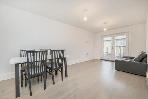 2 bedroom flat for sale, Wolverton Gardens, London W6