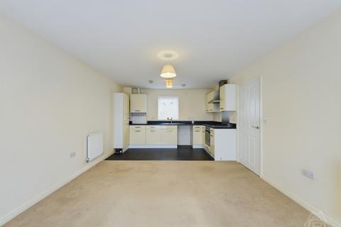 2 bedroom flat for sale, Falcon Avenue, South Ockendon, Essex, RM15