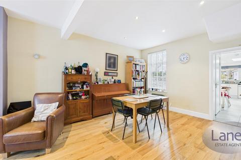 3 bedroom terraced house for sale, Fotheringham Road, Enfield