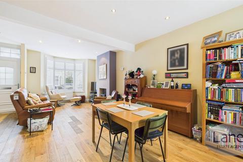 3 bedroom terraced house for sale, Fotheringham Road, Enfield