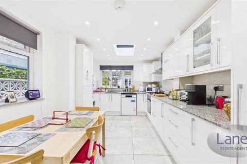 3 bedroom terraced house for sale, Fotheringham Road, Enfield