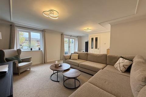 undefined, Marine Crescent, Stourbridge