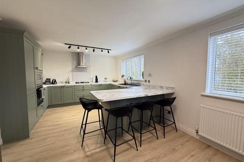 undefined, Marine Crescent, Stourbridge