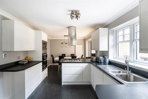 undefined, Cloverfields, Horley