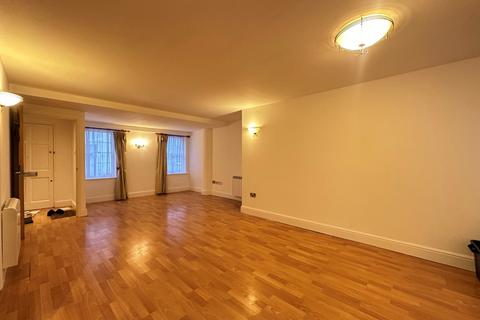 2 bedroom flat to rent, Castle Street, Canterbury, Kent, CT1