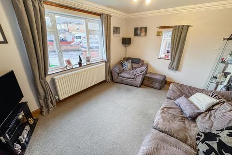 3 bedroom end of terrace house for sale, Willetts Close, Corby NN17