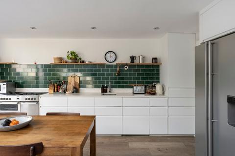 5 bedroom house for sale, Howden Street, London SE15