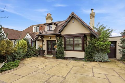 Carlingford Drive, Westcliff-on-Sea, Essex, SS0