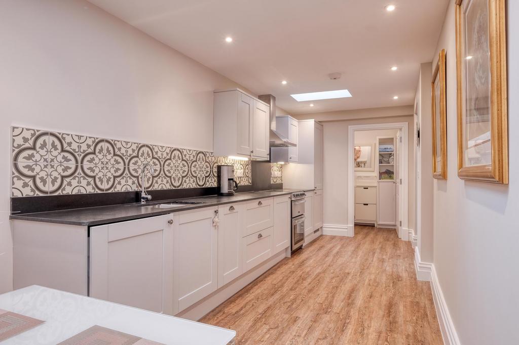 Kitchen / Breakfast Room