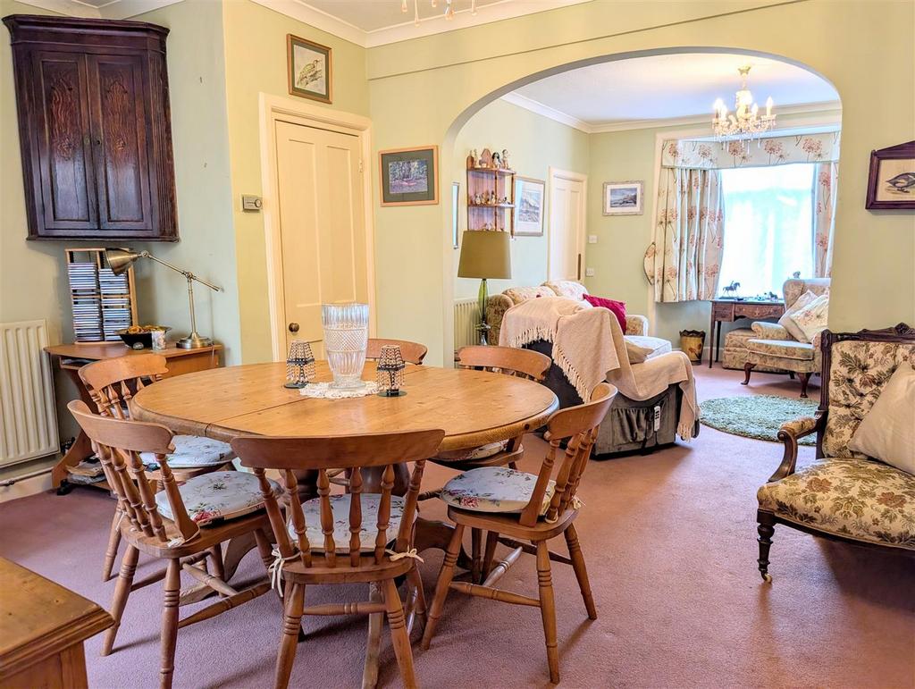 PXL 20251020 110909059.MP~2.jpg