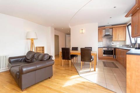 2 bedroom flat to rent, Icon Apartments, Cluny Place