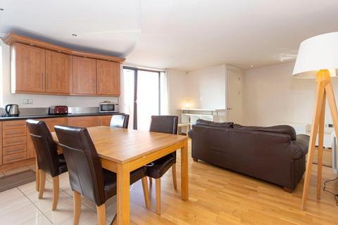 2 bedroom flat to rent, Icon Apartments, Cluny Place