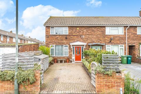 Hengrove Crescent, Ashford, TW15