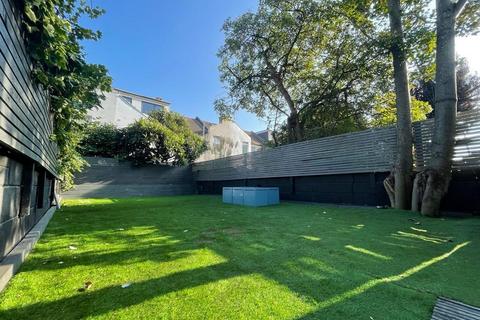 6 bedroom terraced house to rent, Hove, East Sussex BN3