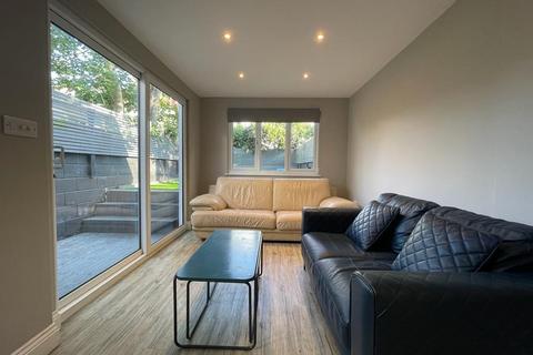 6 bedroom terraced house to rent, Hove, East Sussex BN3