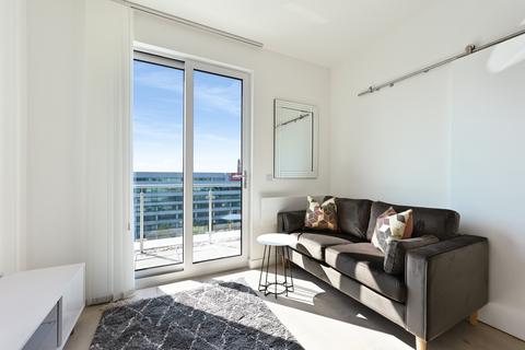1 bedroom flat to rent, Apt Parkview, Great West Road, Brentford, London, TW8