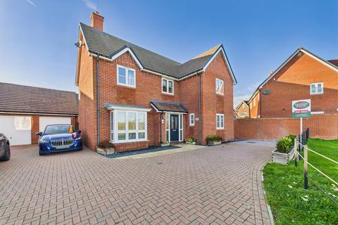 4 bedroom detached house for sale, D'arcy Close, Aylesbury HP18