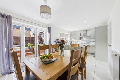 4 bedroom detached house for sale, D'arcy Close, Aylesbury HP18