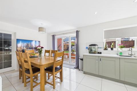 4 bedroom detached house for sale, D'arcy Close, Aylesbury HP18
