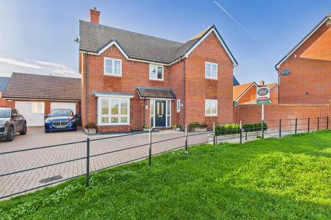 D'arcy Close, Aylesbury HP18