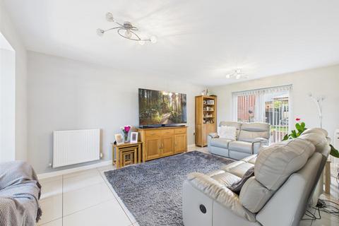 4 bedroom detached house for sale, D'arcy Close, Aylesbury HP18